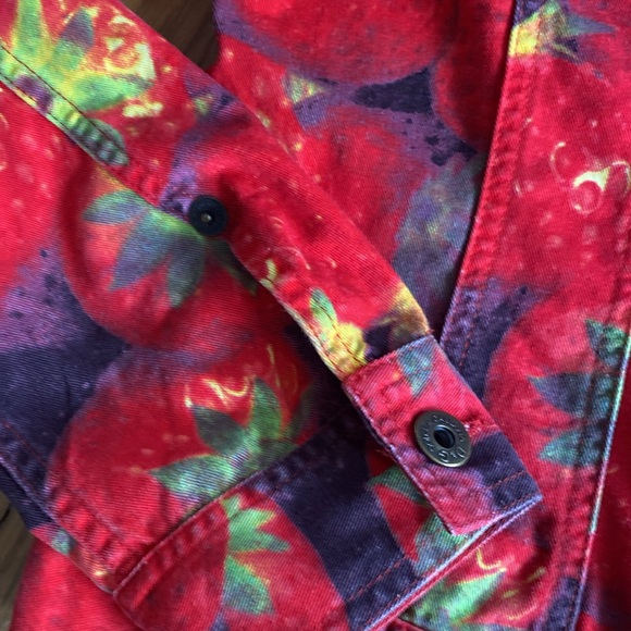 Dolce & Gabbana strawberry denim jacket 🍓 - Picture 3 of 5